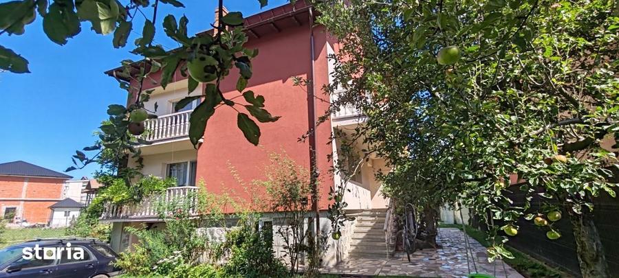 Casă cu 5 camere cu Piscina în Nord