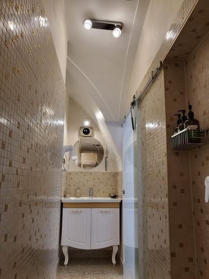Garsonieră decomandată în Lotrioara