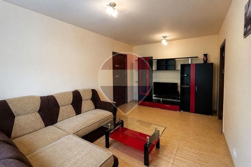 Apartament cu 2 camere semidecomandat, mobilat în Drumul Taberei