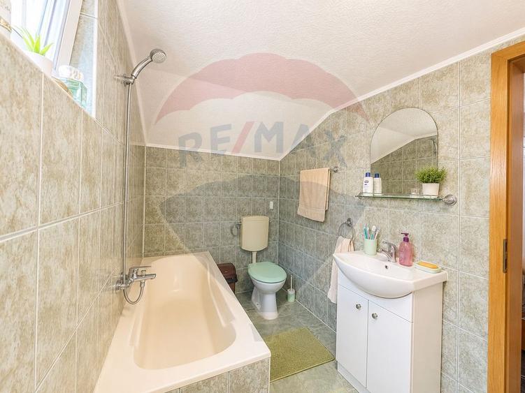 Duplex cu 4 camere cu Teren 1400 Mp în Bod
