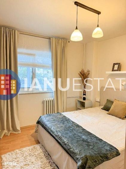 Apartament cu 3 camere semidecomandat în Tineretului