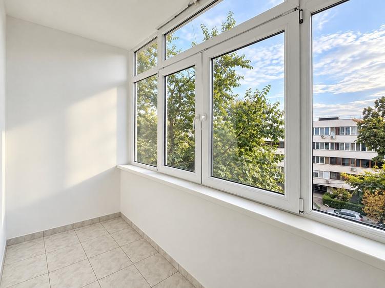 Apartament cu 3 camere semidecomandat, mobilat în Ferdinand