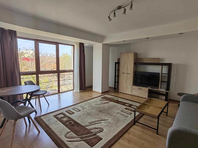 Apartament cu 2 camere semidecomandat în Bălcescu