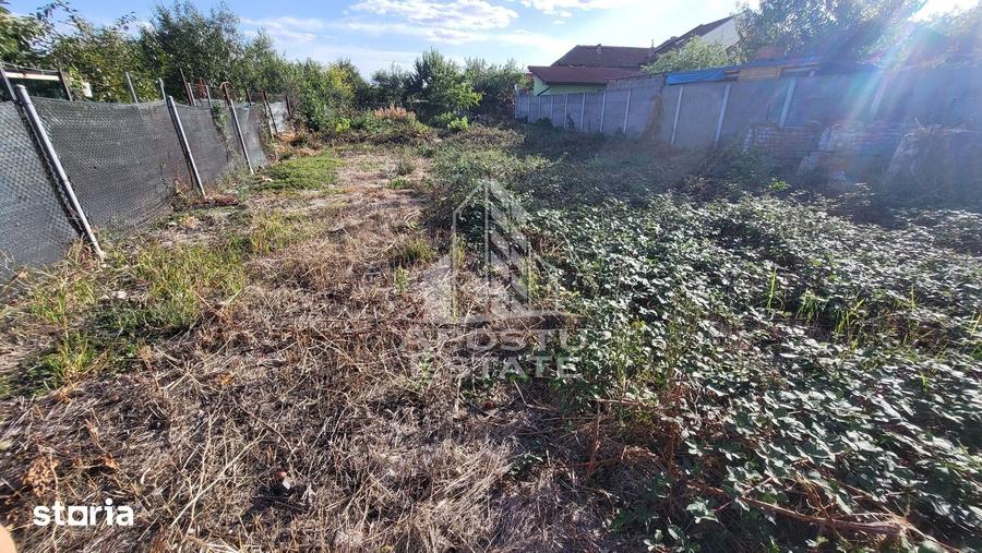 Casă cu 5 camere cu Teren 780 Mp în Ghirodei