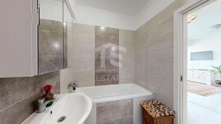 Apartament cu 2 camere decomandat în Politehnica