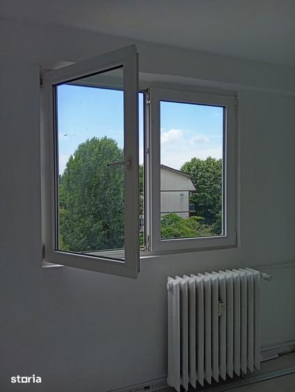 Apartament cu 2 camere decomandat în Berceni