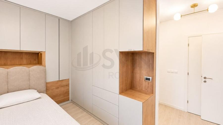 Apartament cu 3 camere decomandat în Jiului