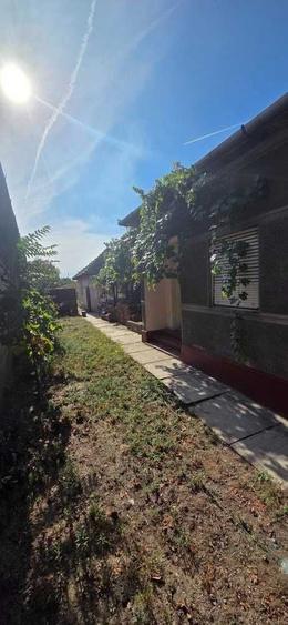 Casă cu 4 camere în Gurba