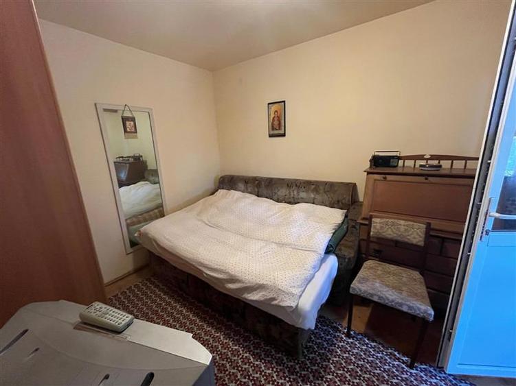 Apartament cu 4 camere semidecomandat, mobilat în Nord