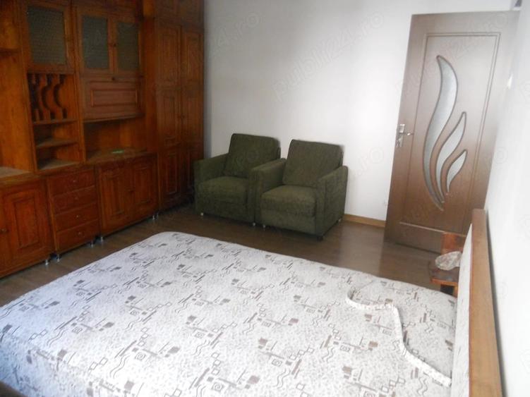 Centru-parter-zona Bradet - 6