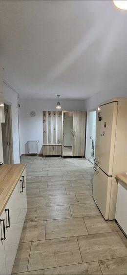 Apartament cu 2 camere decomandat în Florești