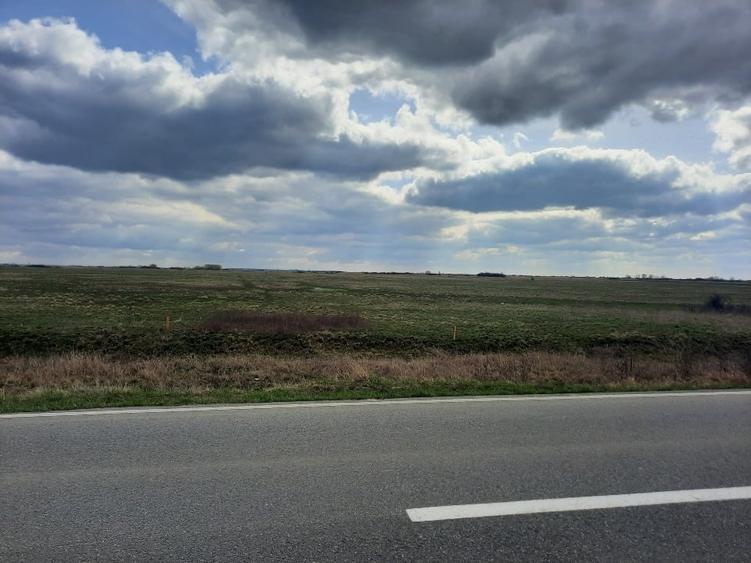 Vand teren extravilan - 2