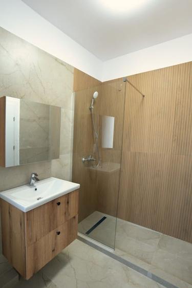 Duplex cu 4 camere cu Teren 150 Mp în Central