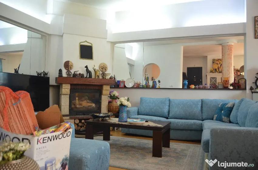 Apartament cu 3 camere decomandat în Central