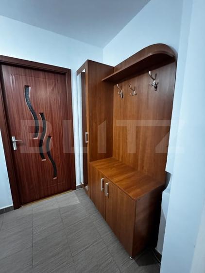 Apartament cu 3 camere decomandat, mobilat în Câmpia Turzii