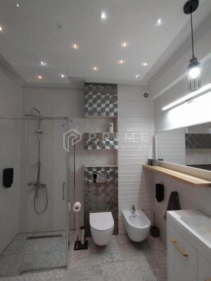 Apartament 2 camere lux de închiriat, central, bloc nou, loc parcare - 16