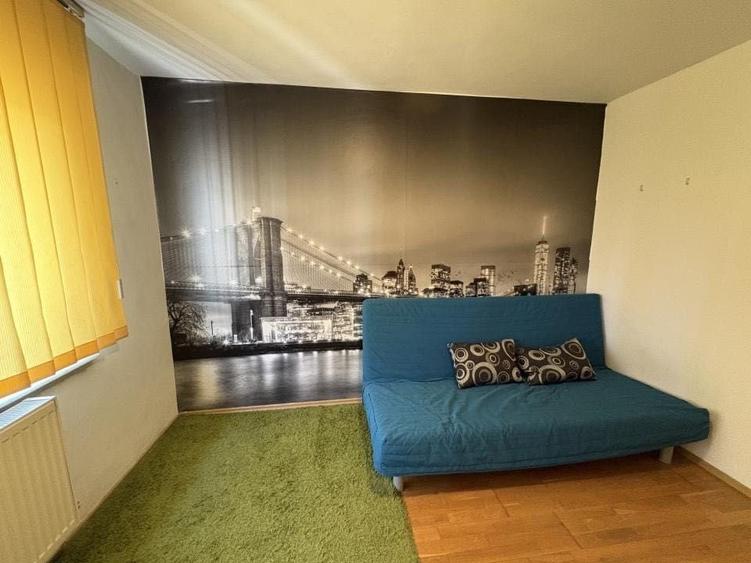 Apartament cu 3 camere decomandat în Păcii