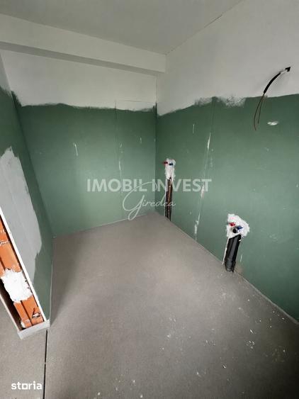 Casă cu 4 camere cu Teren 180 Mp în Cetate