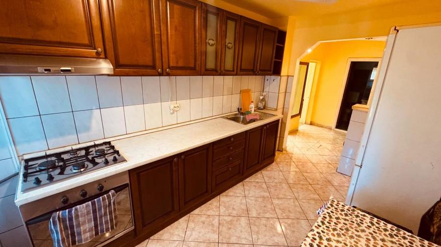 Apartament cu 2 camere decomandat în Răcădău