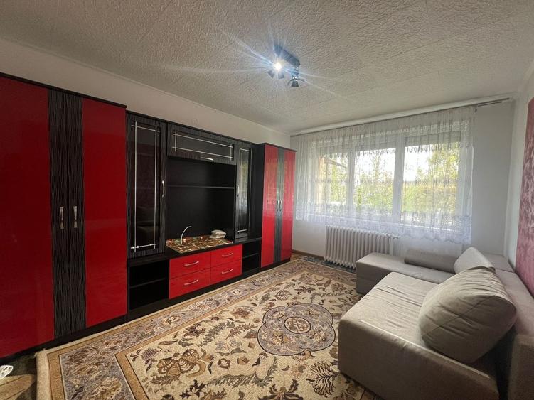 Apartament cu 2 camere decomandat, mobilat în Hipodrom 1