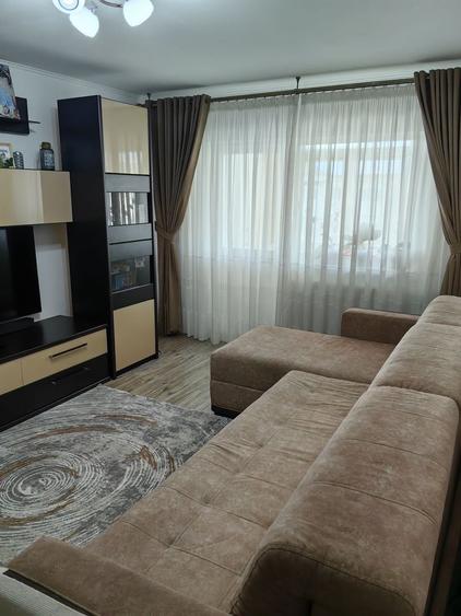 Apartament cu 2 camere decomandat în Nord-Est