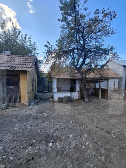 Casă individuală cu 5 camere cu Canalizare în Coteana