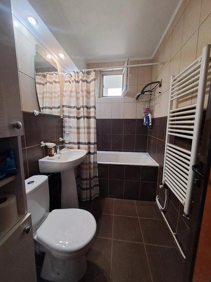 Apartament cu 2 camere semidecomandat în Ultracentral