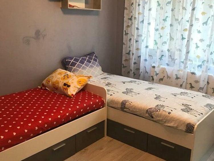 Casă individuală cu 3 camere cu Canalizare în Pârneava