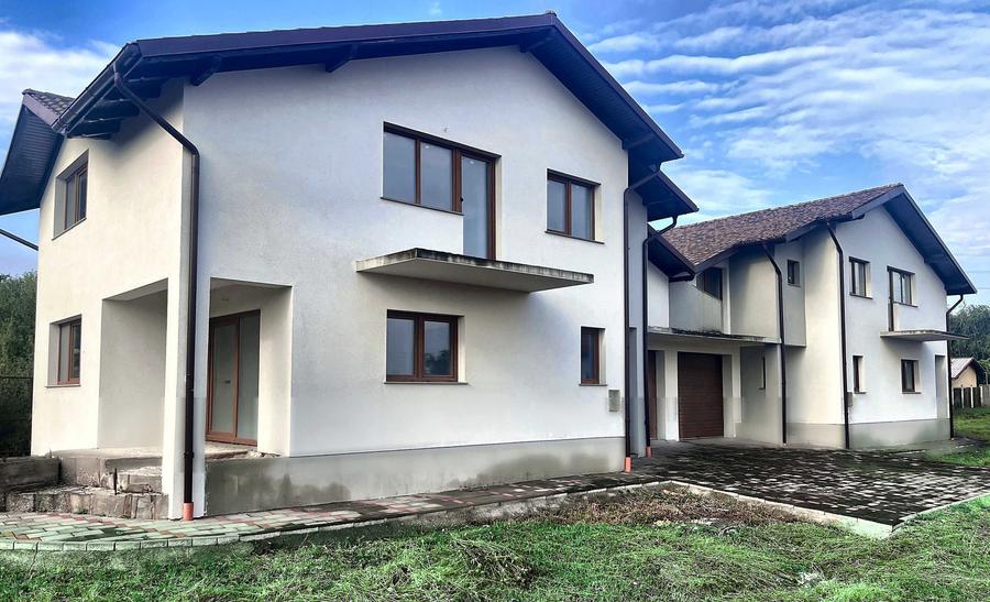 Casă cu 4 camere în Sântuhalm