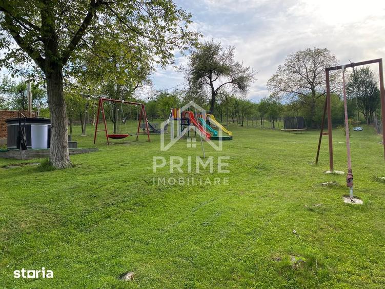 Casă cu 4 camere cu Teren 800 Mp în Valea Lungă