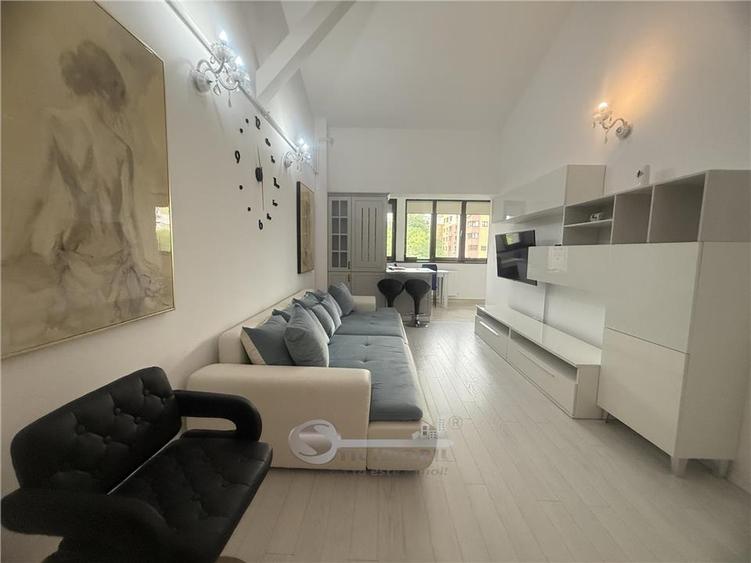 Apartament cu 3 camere decomandat în Tătărași