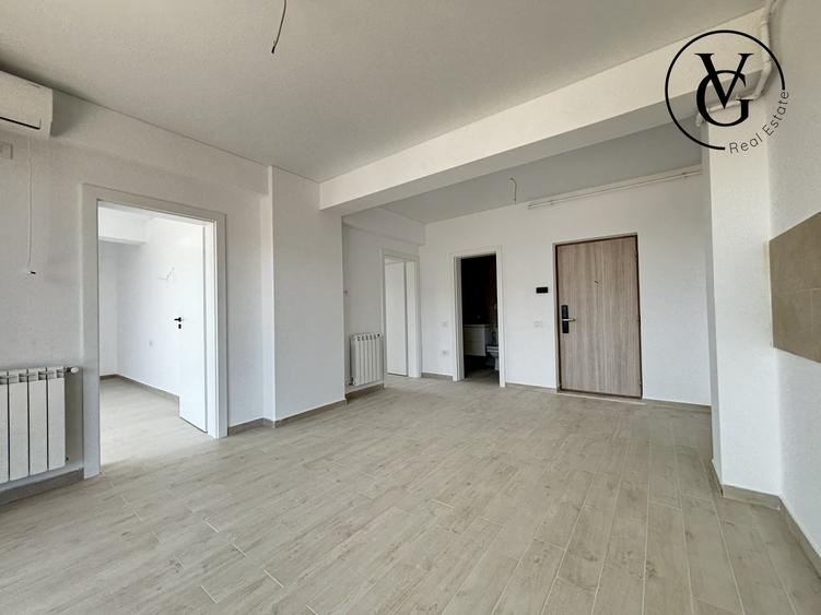 Apartament cu 3 camere semidecomandat în Mamaia-Sat