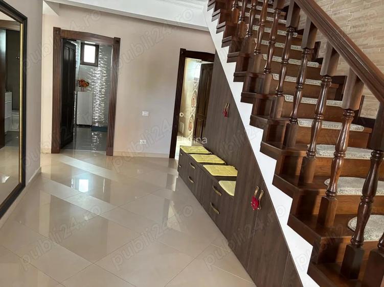 Vand casa P+M in Sanmartin + un teren de 542 m2
