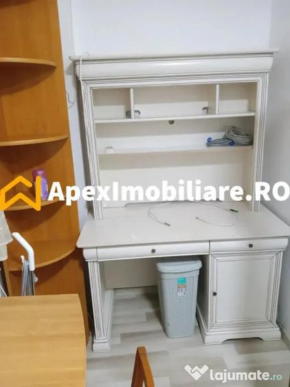 Garsonieră decomandată, mobilată în Romană