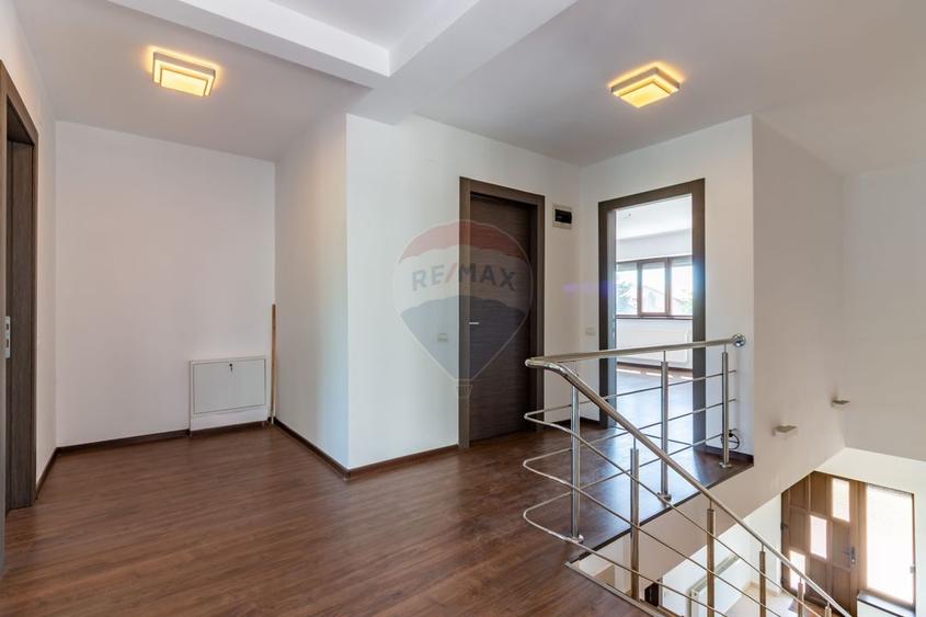 Casă / Vilă cu 5 camere de vânzare Alexandriei/Ion Conea - 23