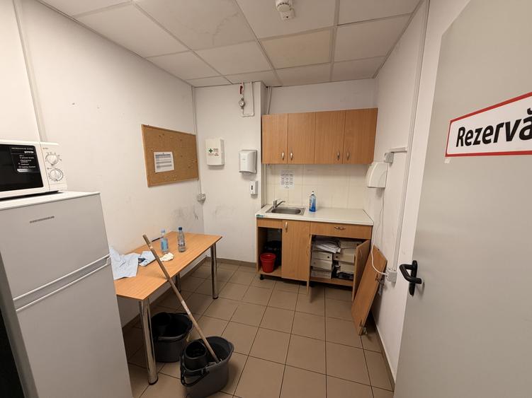 Spațiu comercial, de 375 mp, în Borhanci
