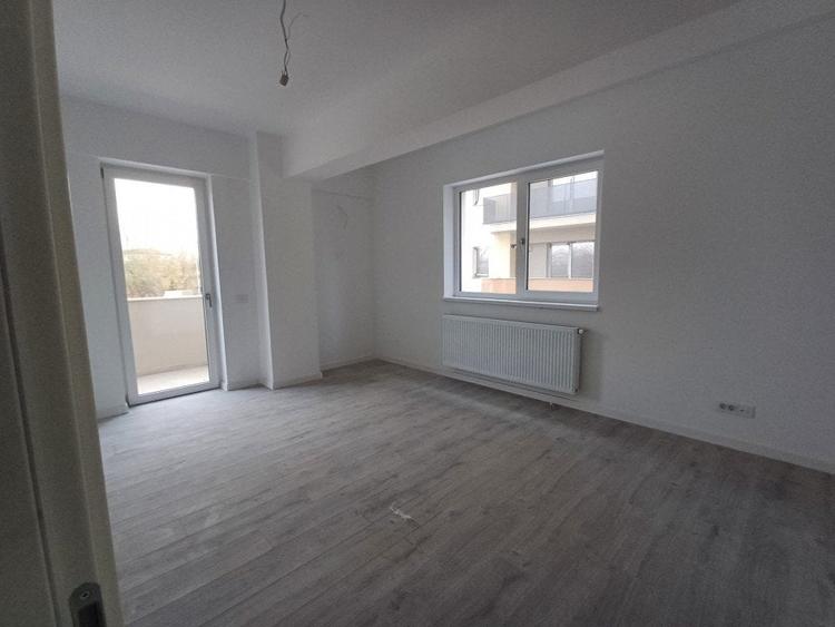 Apartament cu 3 camere decomandat în Frumoasa