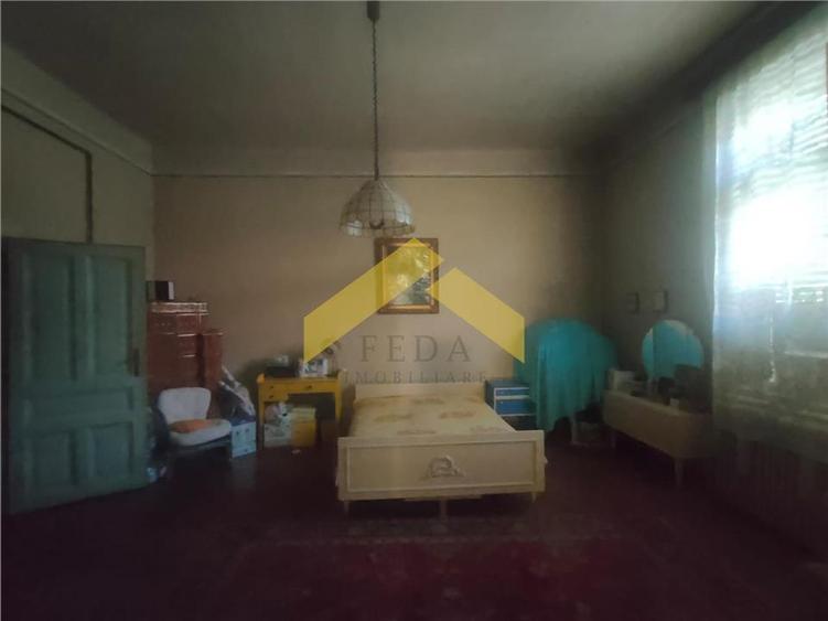 Casă individuală cu 5 camere cu Garaj în Ultracentral