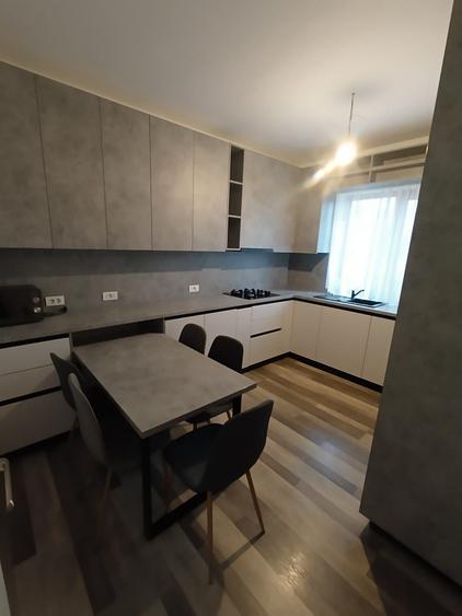 Casă cu 4 camere cu Teren 300 Mp în Urseni