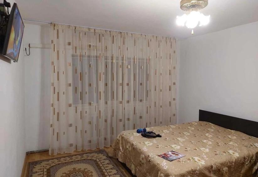 Garsonieră decomandată, mobilată în Alexandru cel Bun
