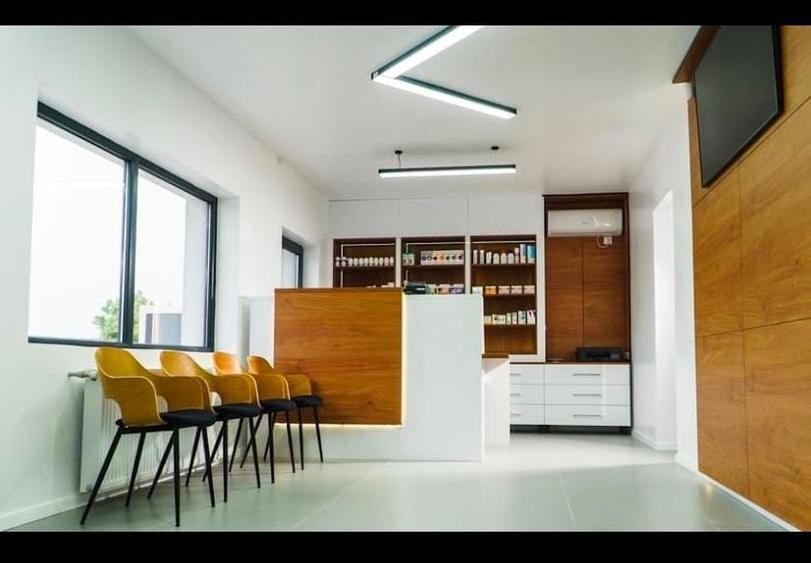 Spațiu comercial, de 443 mp, în Central
