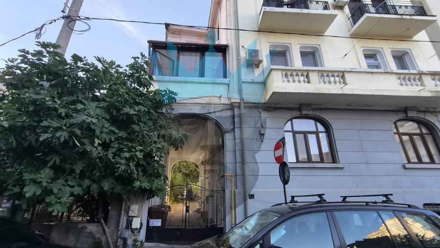 Apartament cu 2 camere decomandat, mobilat în P-ța Romană