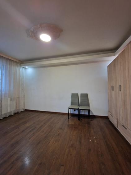 Apartament cu 2 camere decomandat în Chișinau