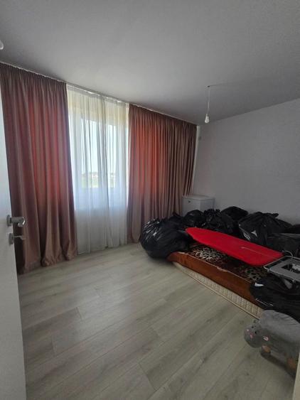 Duplex cu 3 camere cu Canalizare în Dobroești