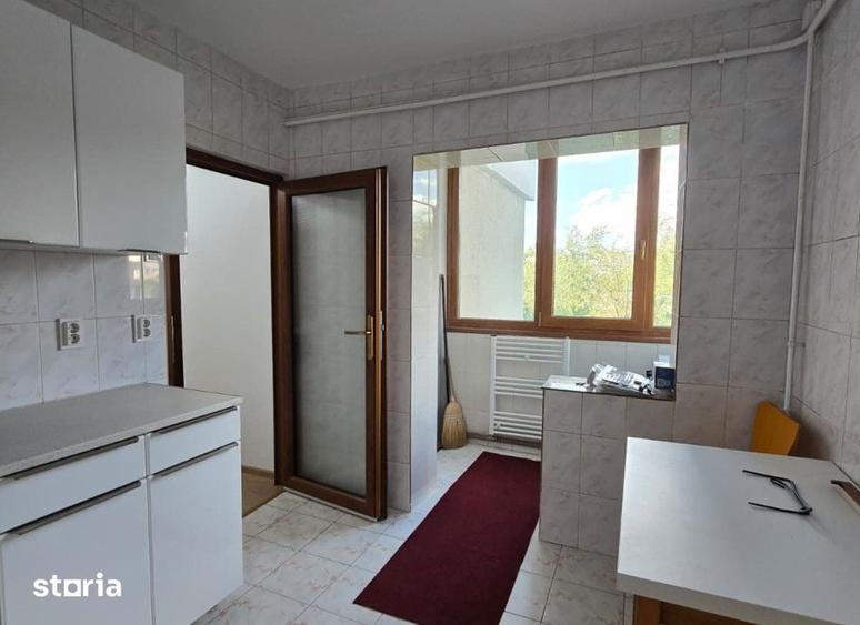 Apartament cu 3 camere în Alexandru cel Bun