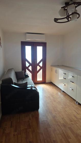 Apartament cu 2 camere decomandat în Calafat