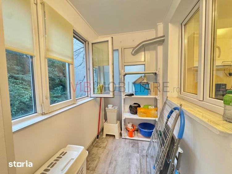 Apartament cu 3 camere decomandat în Drumul Taberei