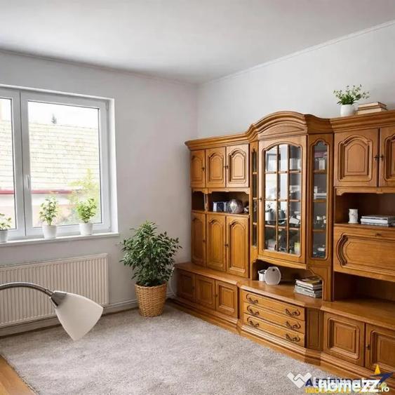 Casa in apreciabil potential,cu terase, curte,gradina echipa - 15