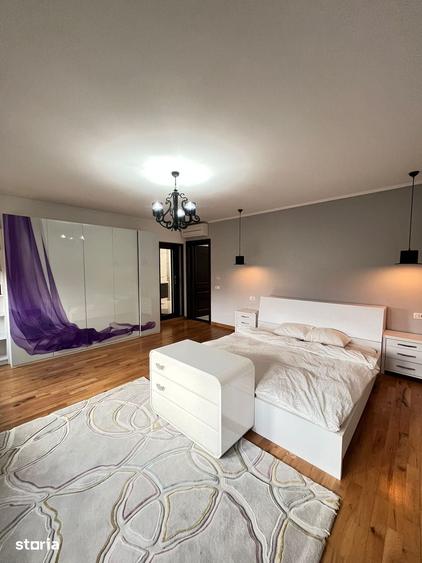 Casă cu 5 camere cu Teren 1098 Mp în Vladimirescu