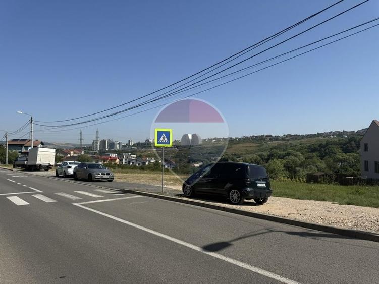 Teren Construcții intravilan de 7280 mp, în Câmpului